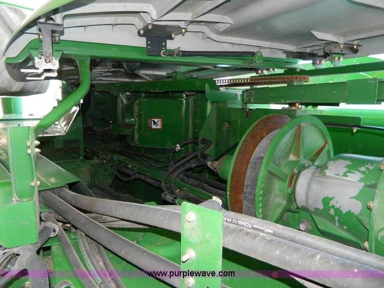 image for item D8891 2008 John Deere 9770 STS combine