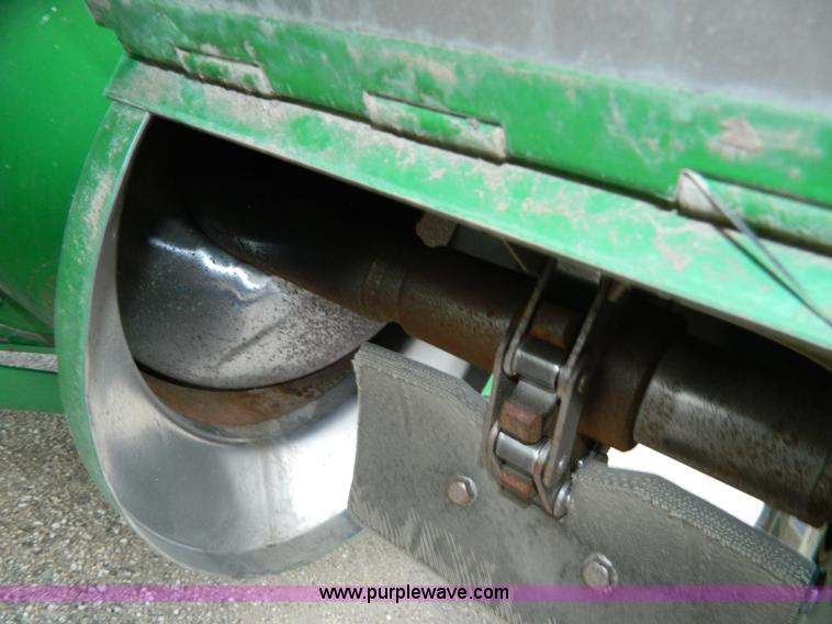 image for item D8891 2008 John Deere 9770 STS combine