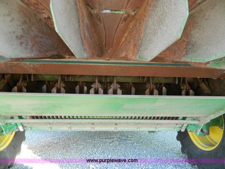image for item D8892 2008 John Deere 9770 STS combine