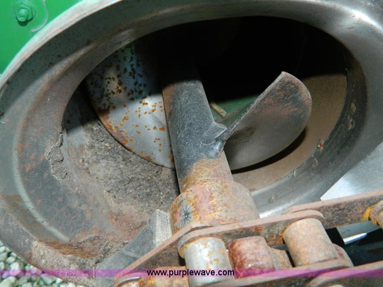 image for item D8892 2008 John Deere 9770 STS combine