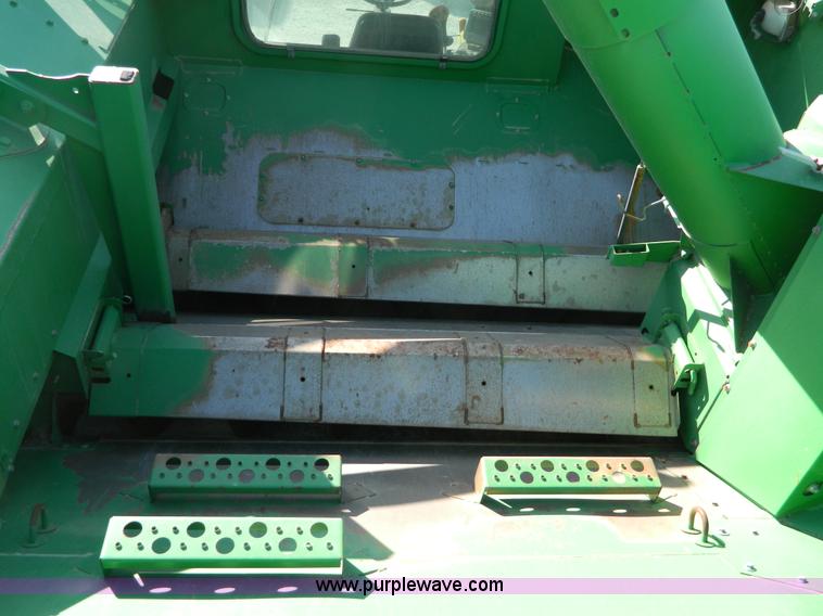 image for item D8892 2008 John Deere 9770 STS combine