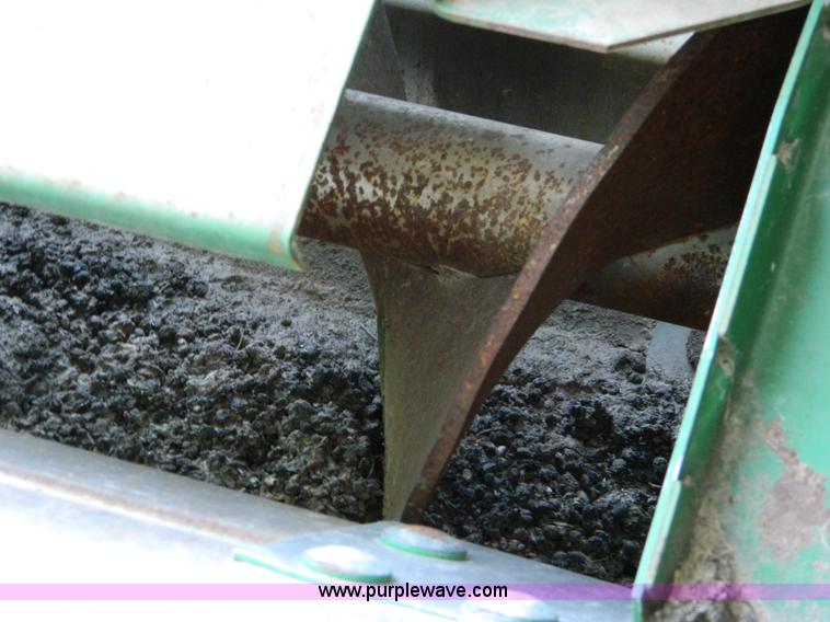 image for item D8892 2008 John Deere 9770 STS combine