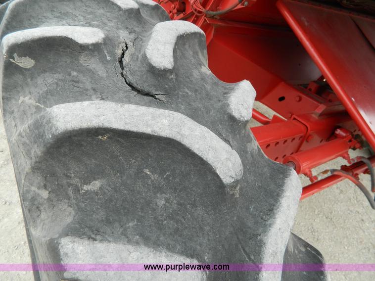 image for item D8893 1988 Case IH 1680 combine