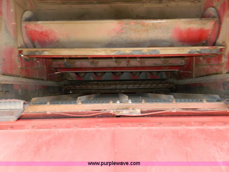 image for item D8893 1988 Case IH 1680 combine