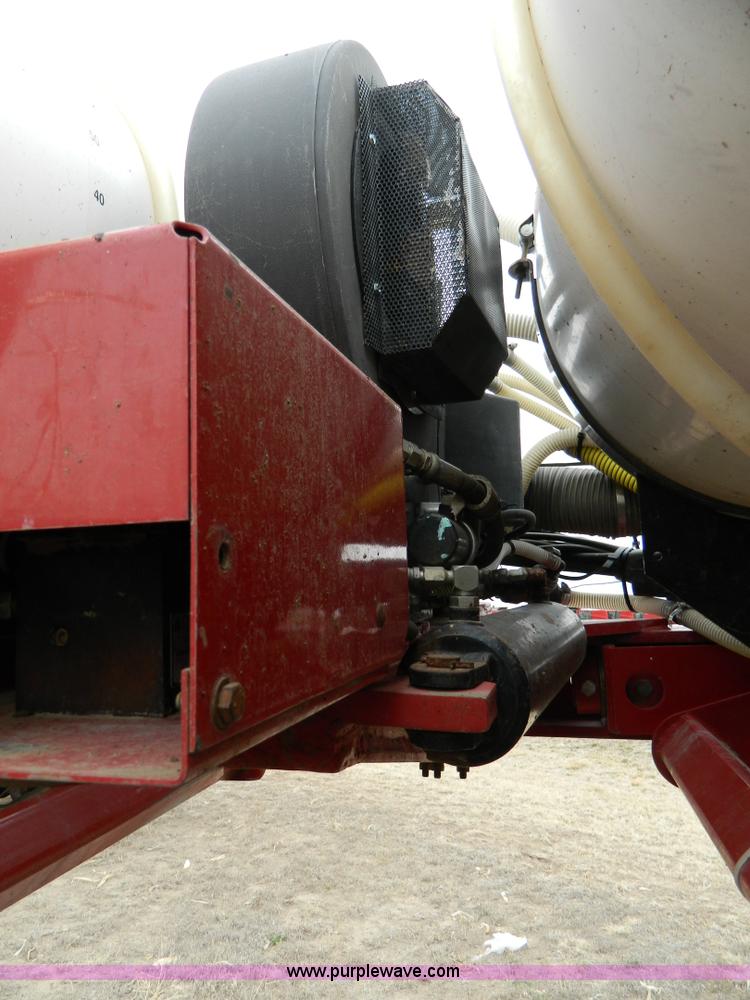 image for item D8894 1998 AGCO White 6186 16 row planter