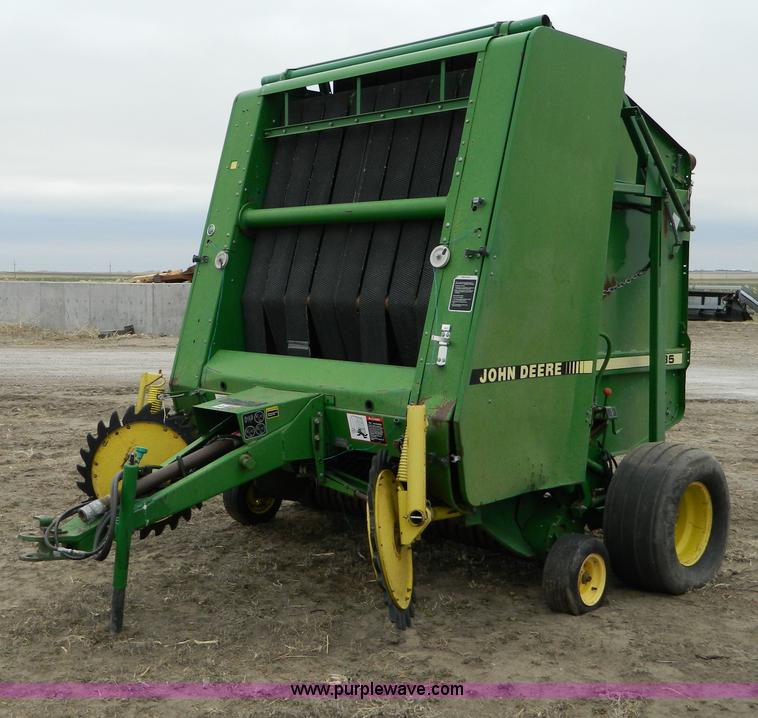 image for item D8895 1995 John Deere 535 round baler