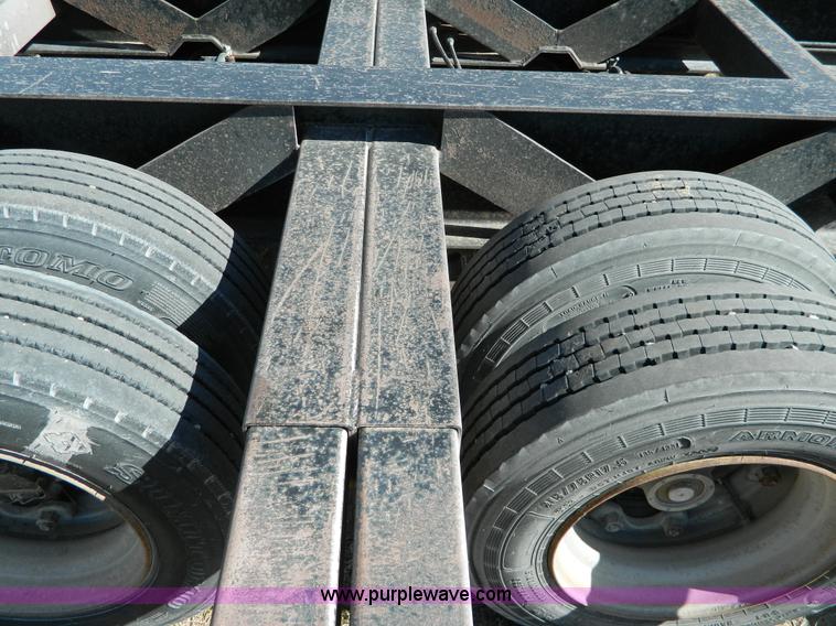 image for item D8896 1995 Jantz 48-12 combine trailer