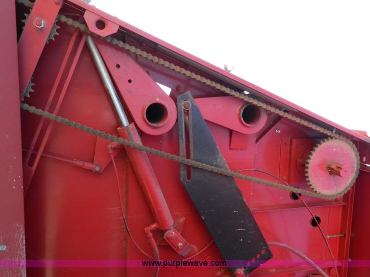 image for item D8897 1997 Case IH 8465 round baler