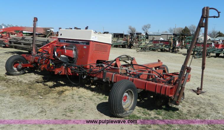 image for item D8899 Case IH 900 Cyclo Air 8 row planter
