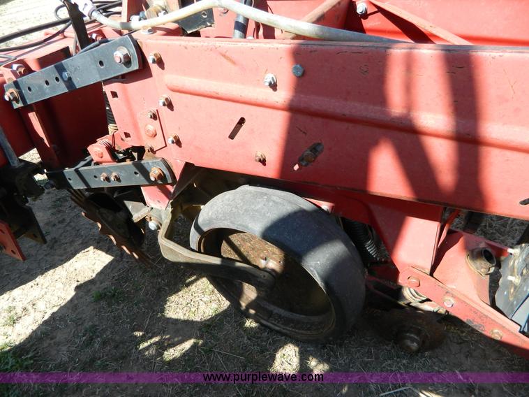 image for item D8899 Case IH 900 Cyclo Air 8 row planter