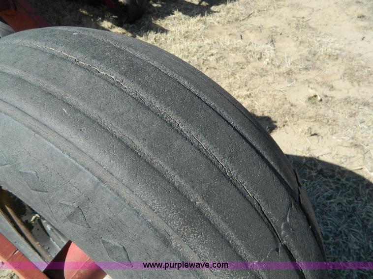 image for item D8899 Case IH 900 Cyclo Air 8 row planter