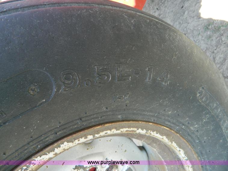 image for item D8899 Case IH 900 Cyclo Air 8 row planter