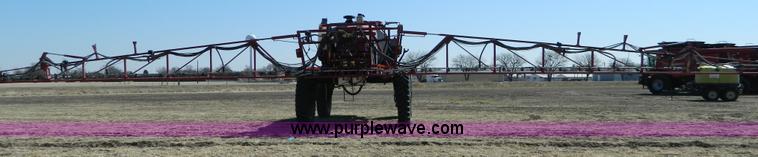 image for item D8900 1999 Case IH SPX4260 self propelled sprayer