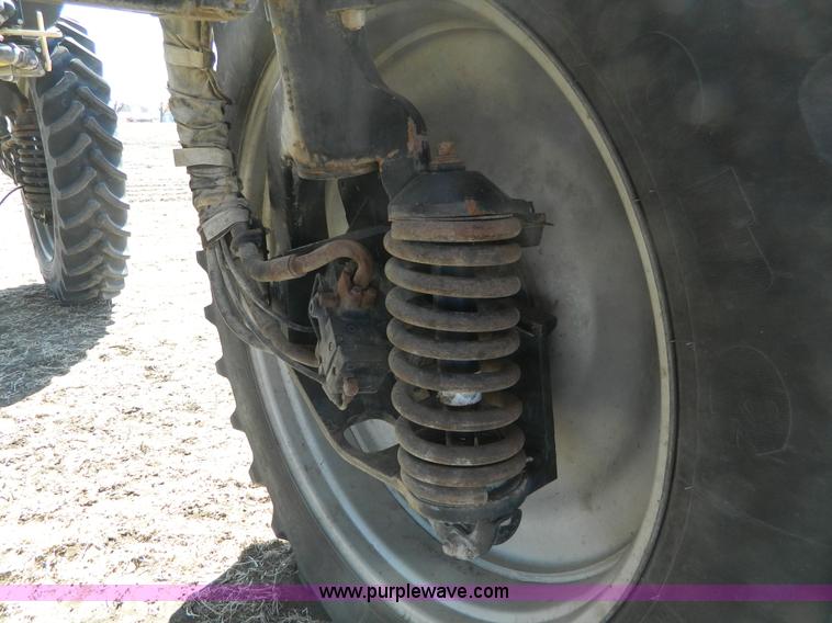 image for item D8900 1999 Case IH SPX4260 self propelled sprayer