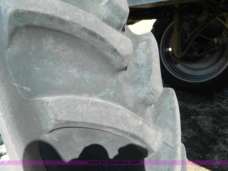 image for item D8900 1999 Case IH SPX4260 self propelled sprayer