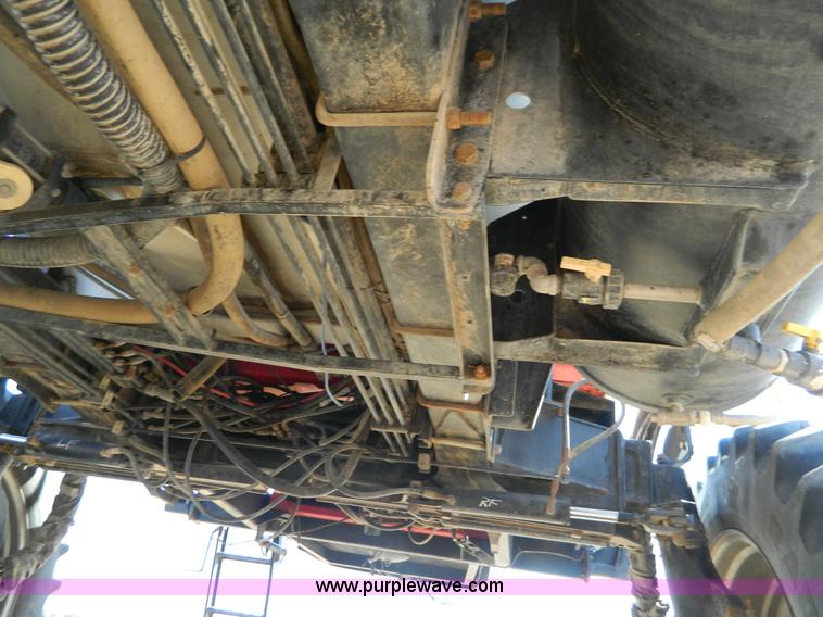 image for item D8900 1999 Case IH SPX4260 self propelled sprayer