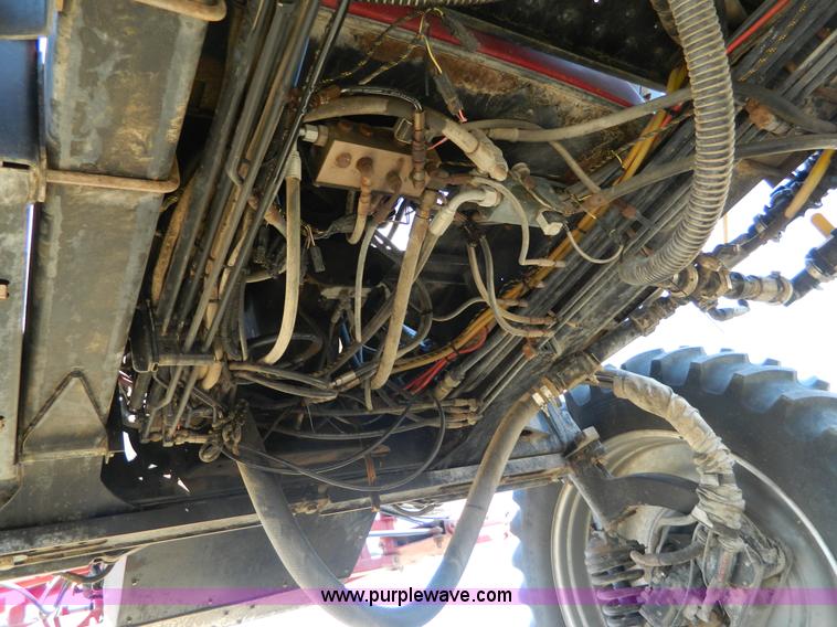 image for item D8900 1999 Case IH SPX4260 self propelled sprayer