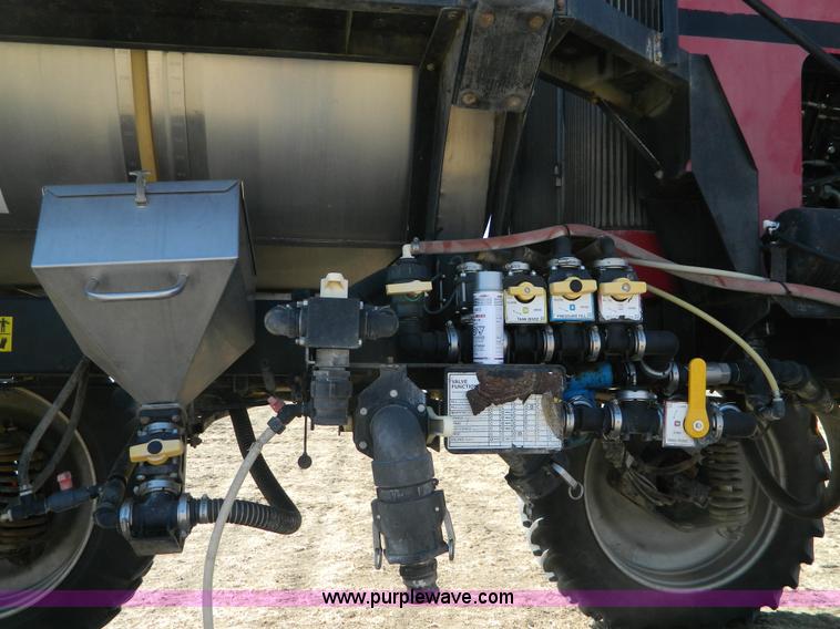 image for item D8900 1999 Case IH SPX4260 self propelled sprayer