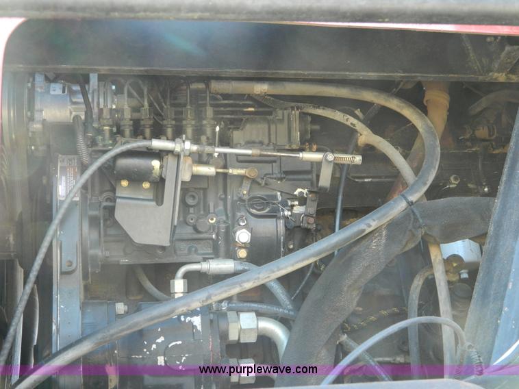 image for item D8900 1999 Case IH SPX4260 self propelled sprayer