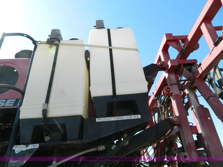 image for item D8900 1999 Case IH SPX4260 self propelled sprayer