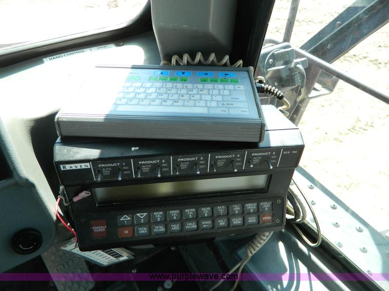 image for item D8900 1999 Case IH SPX4260 self propelled sprayer