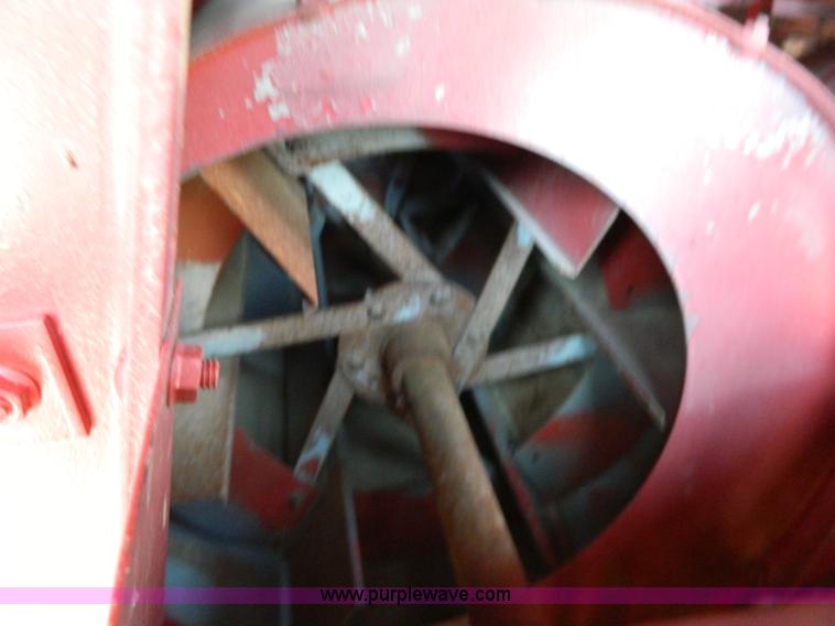 image for item D8901 1988 Case IH 1680 combine