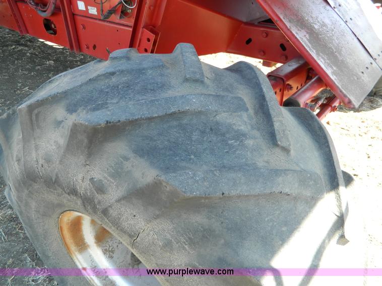 image for item D8901 1988 Case IH 1680 combine