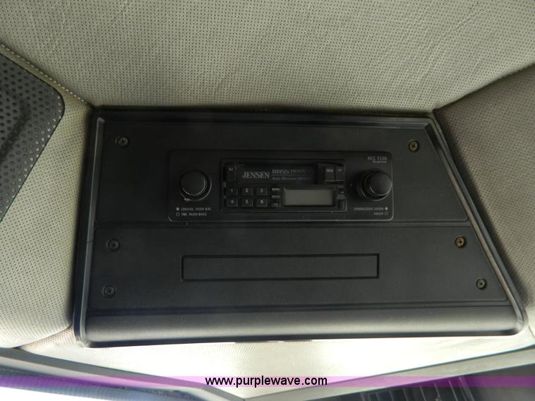 image for item D8901 1988 Case IH 1680 combine