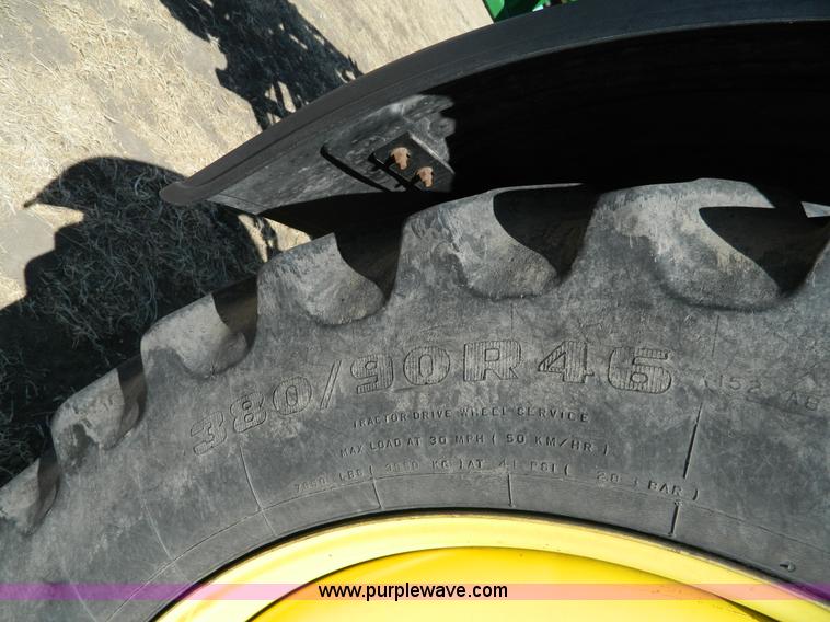 image for item D8902 2005 John Deere 4720 self propelled sprayer