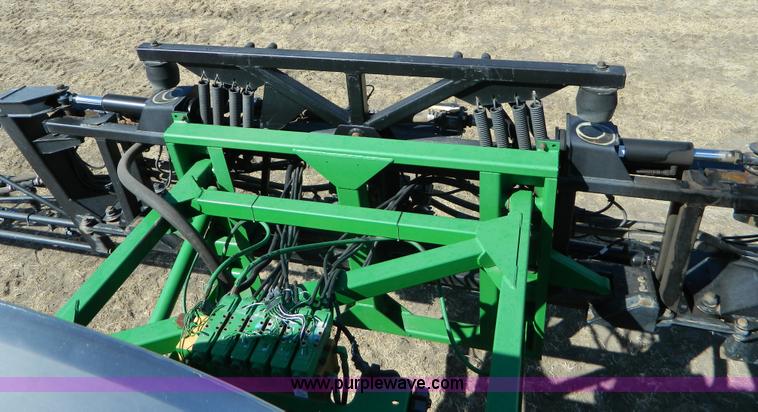 image for item D8902 2005 John Deere 4720 self propelled sprayer