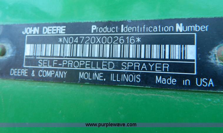 image for item D8902 2005 John Deere 4720 self propelled sprayer