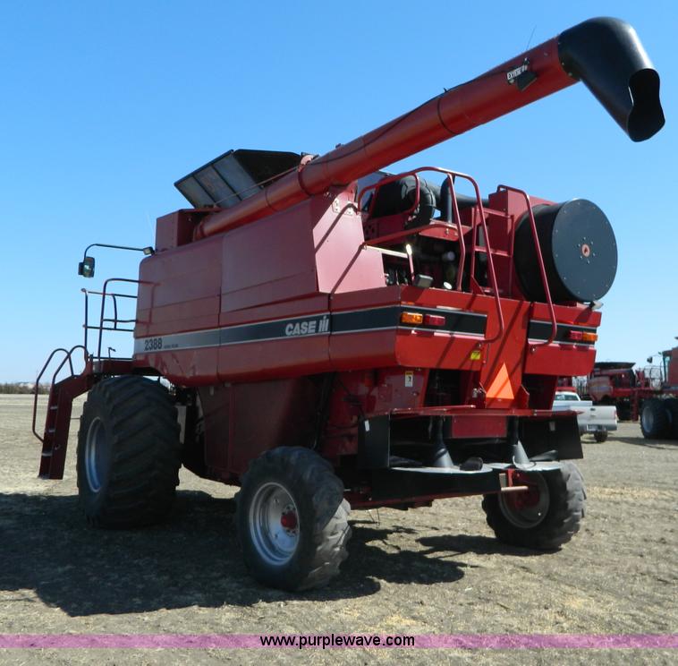image for item D8903 1998 Case IH 2388 combine