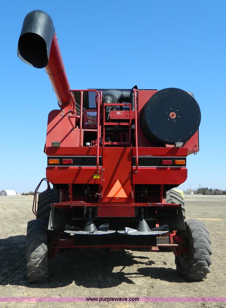 image for item D8903 1998 Case IH 2388 combine