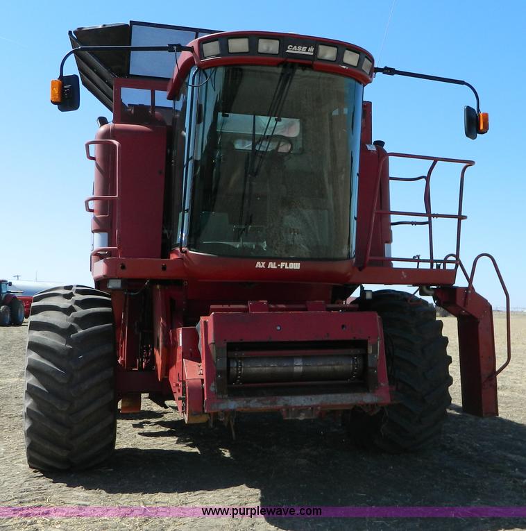 image for item D8903 1998 Case IH 2388 combine