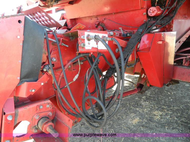 image for item D8903 1998 Case IH 2388 combine