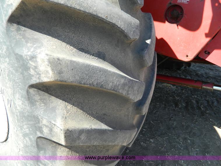 image for item D8903 1998 Case IH 2388 combine