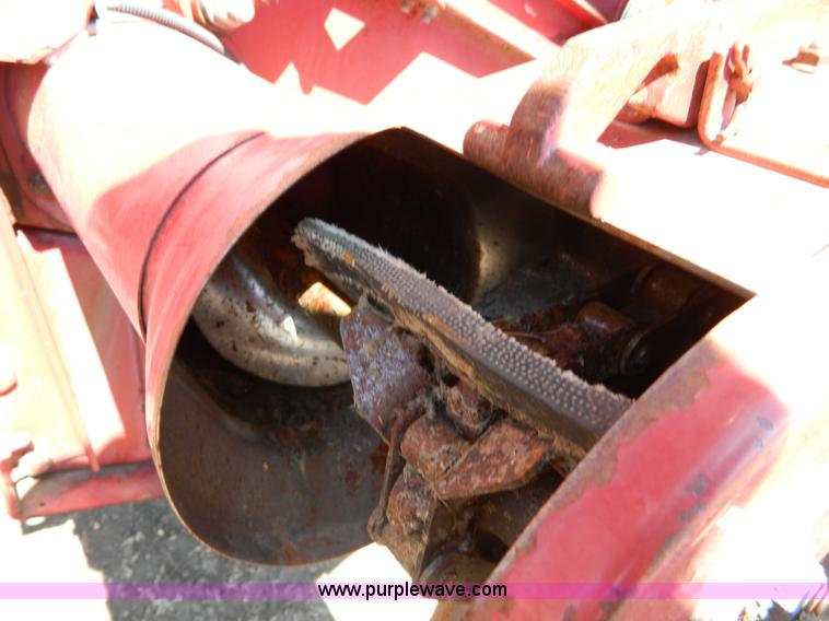 image for item D8903 1998 Case IH 2388 combine