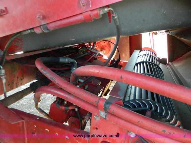 image for item D8903 1998 Case IH 2388 combine