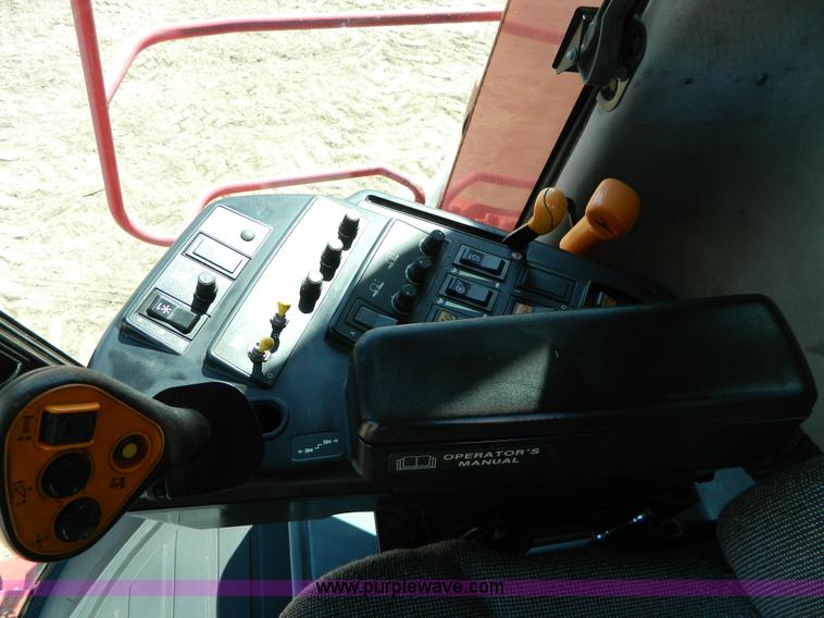 image for item D8903 1998 Case IH 2388 combine