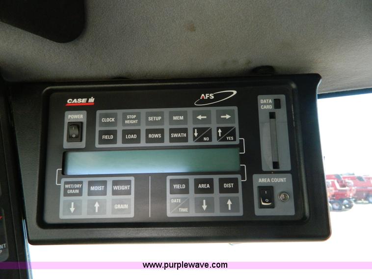 image for item D8903 1998 Case IH 2388 combine