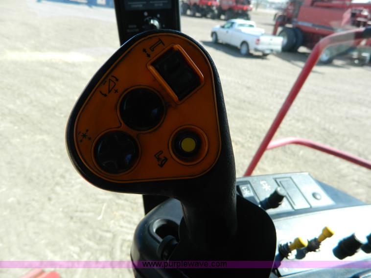 image for item D8903 1998 Case IH 2388 combine