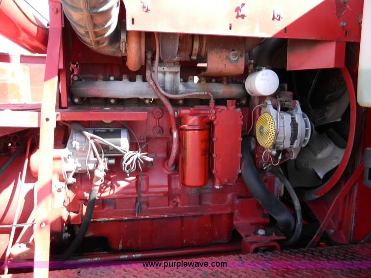 image for item D8903 1998 Case IH 2388 combine