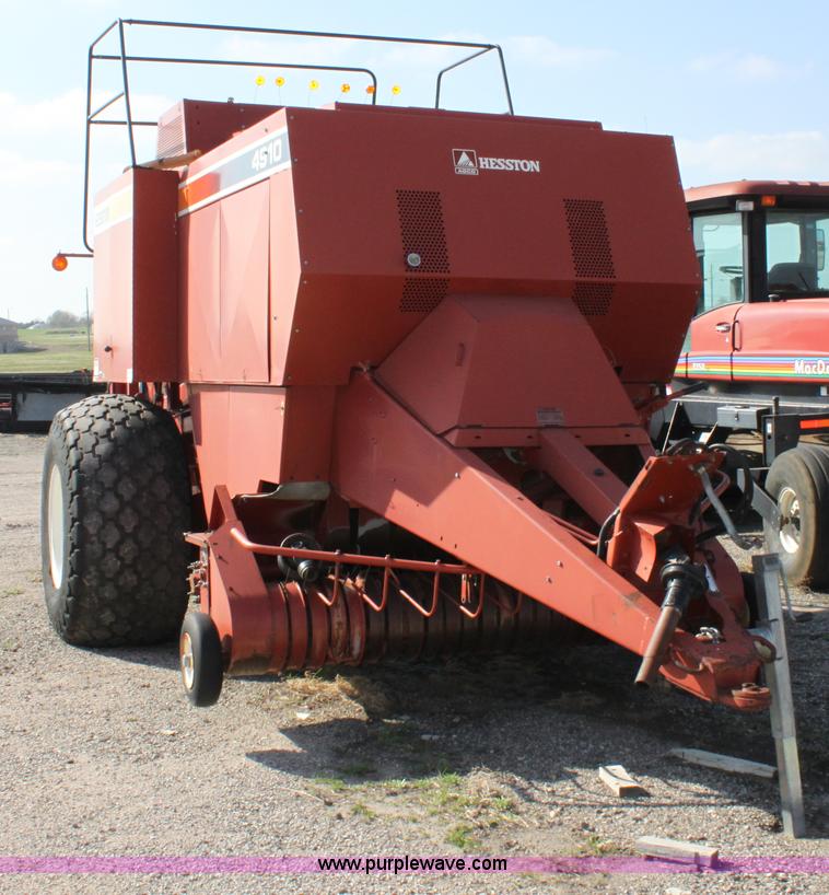 image for item L9624 Hesston 4910 large square baler