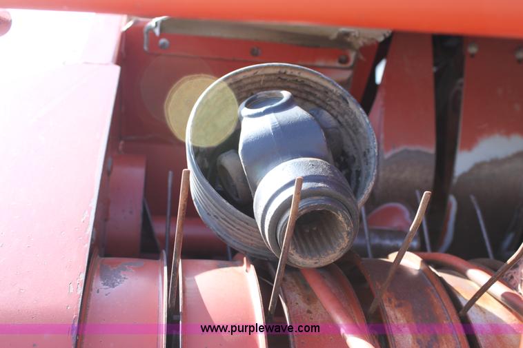 image for item L9624 Hesston 4910 large square baler