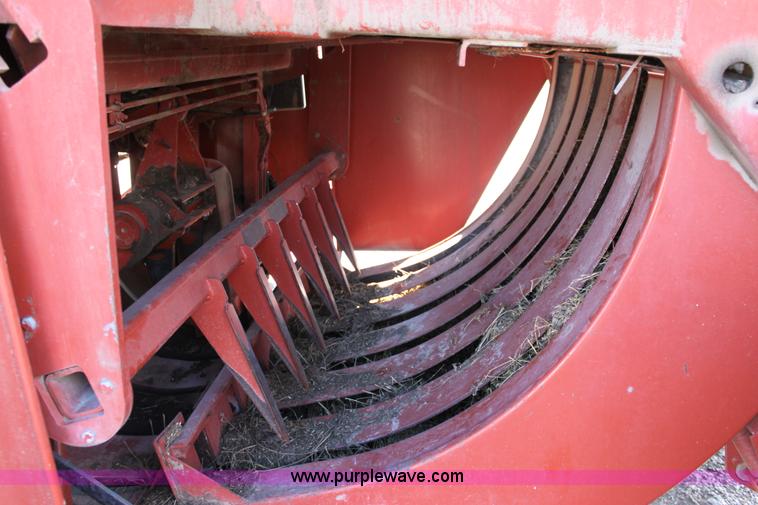 image for item L9624 Hesston 4910 large square baler