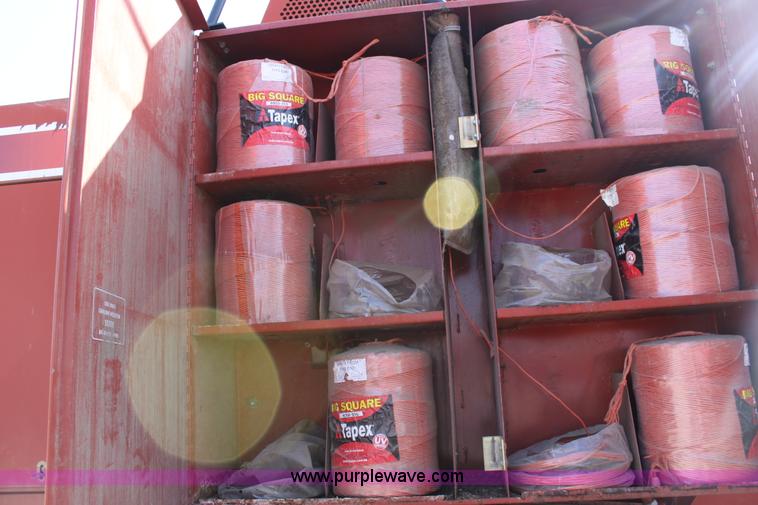 image for item L9624 Hesston 4910 large square baler