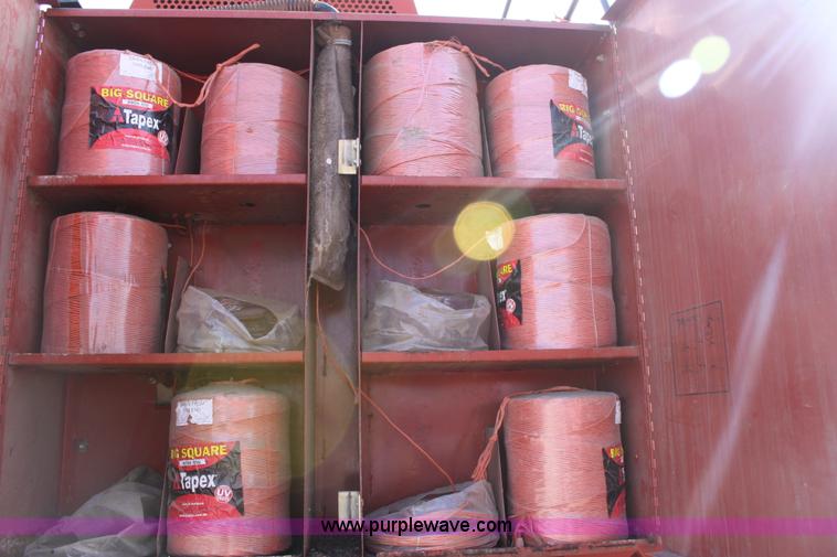 image for item L9624 Hesston 4910 large square baler