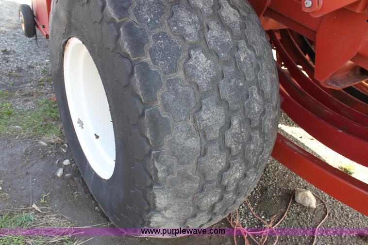 image for item L9624 Hesston 4910 large square baler