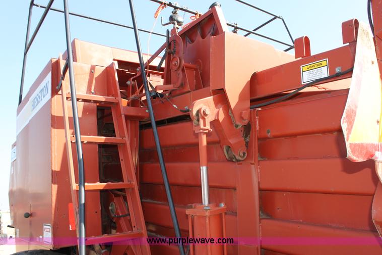 image for item L9624 Hesston 4910 large square baler