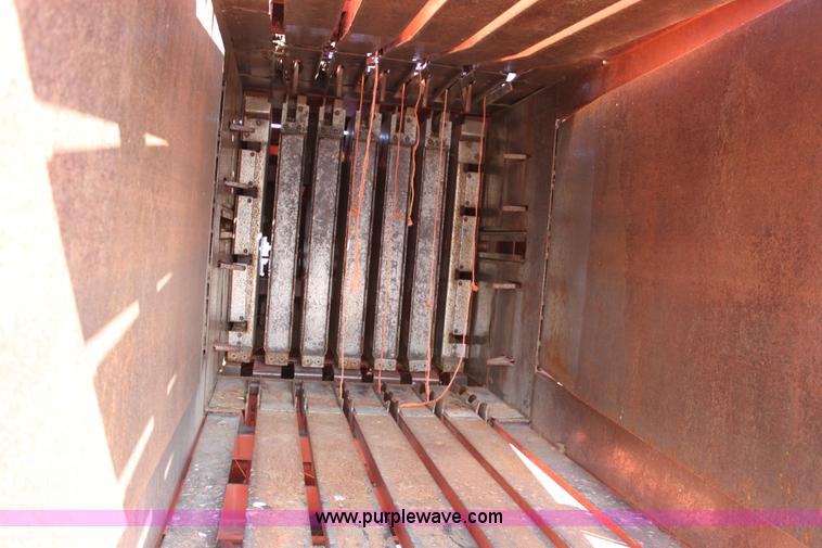 image for item L9624 Hesston 4910 large square baler